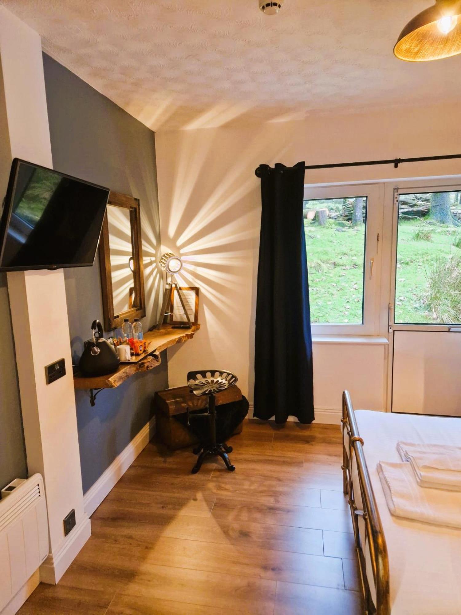 Wheal Tor Hotel & Glamping 利斯卡德 外观 照片