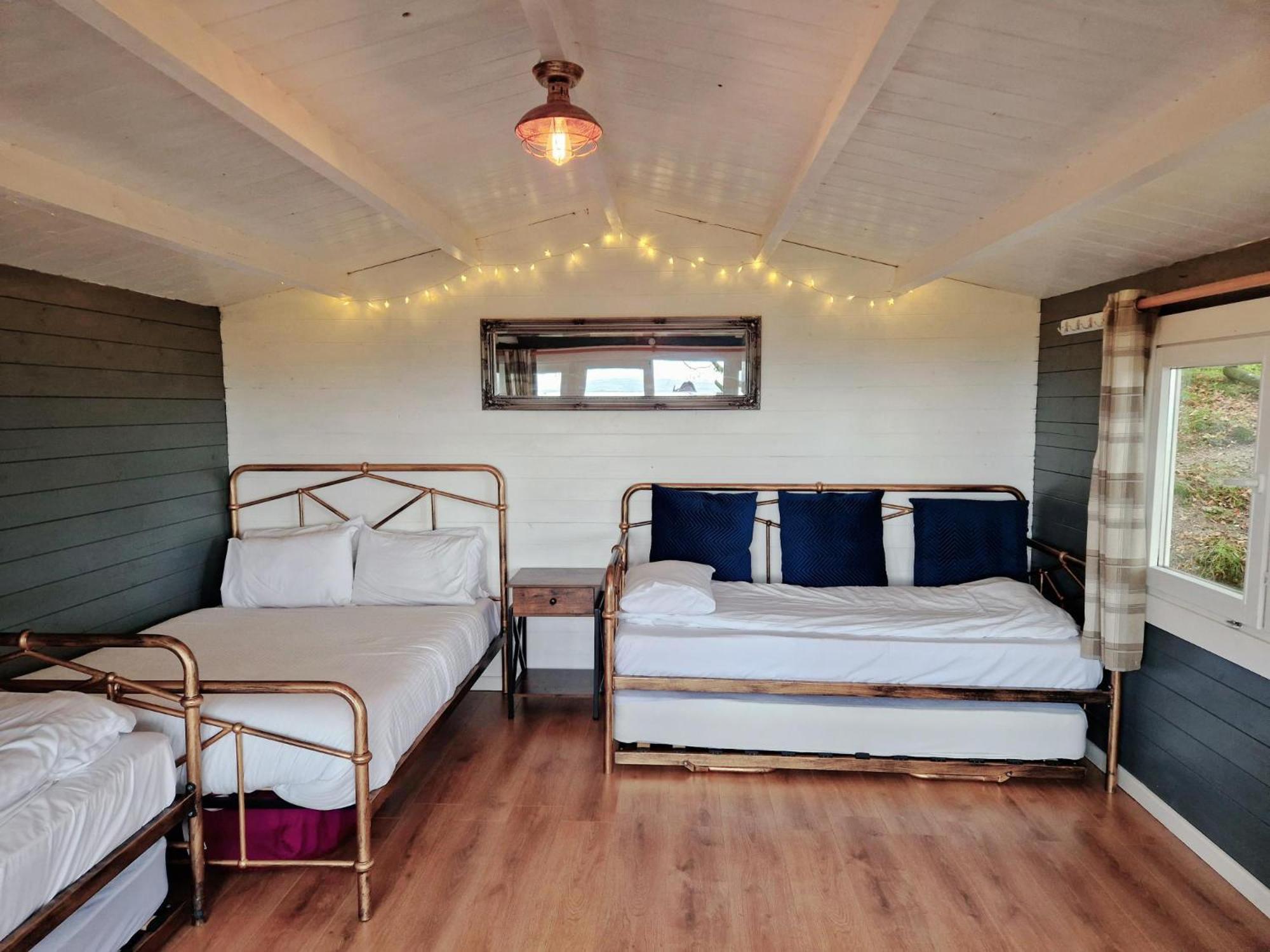 Wheal Tor Hotel & Glamping 利斯卡德 外观 照片